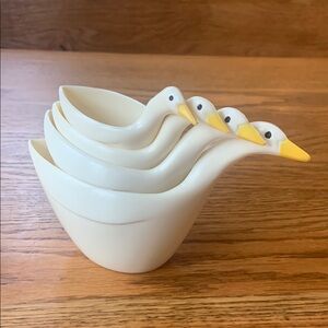 Vintage Geese Measuring Cups Set
